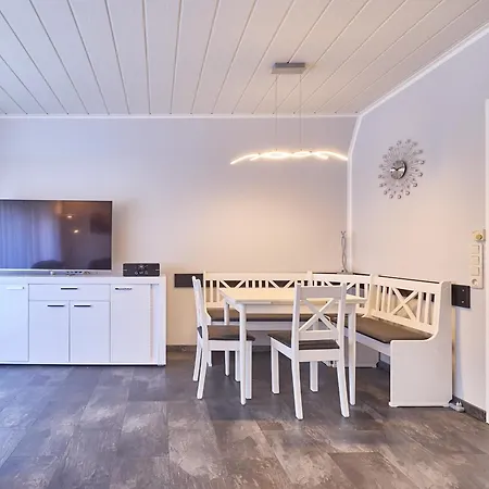 Ferienhaus, Am Ringwall 14 * Duhnen